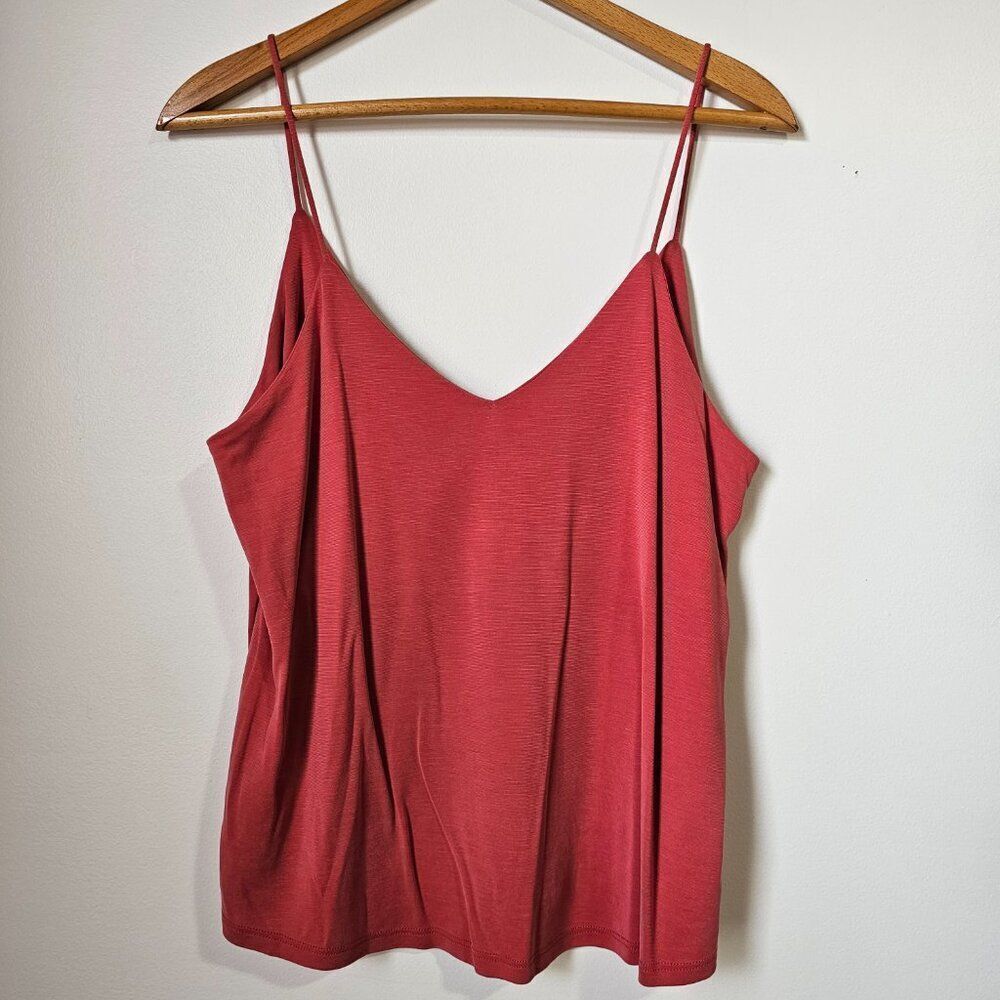 EUC LIKE NEW DOUBLE ZERO SPAGHETTI STRAP V NECK TANK TOP SIZE M